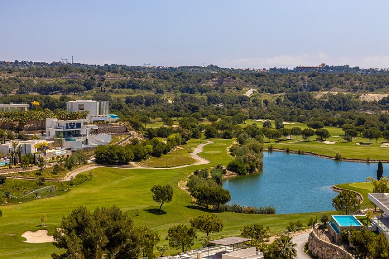 ES173665: Apartment  in Las Colinas Golf And Country Club